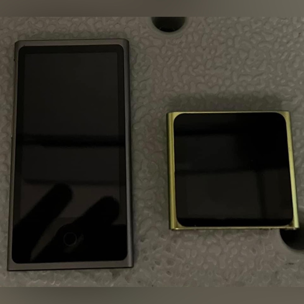 2 iPad nano 16gb one is 6th gen and one is 7th gen both work fine